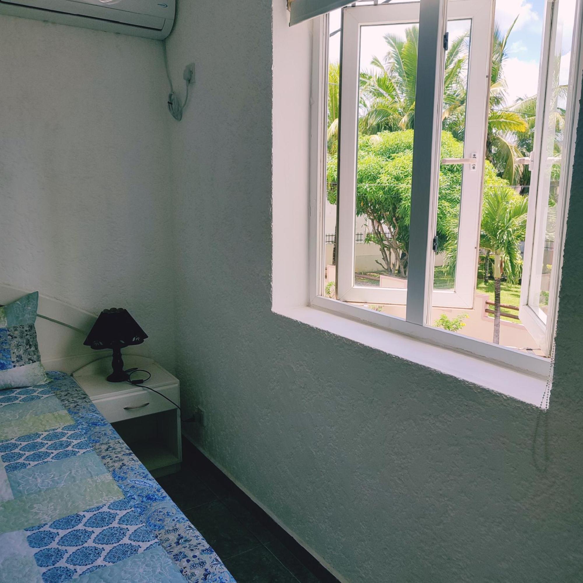 White Sand Cabana Flic en Flac ภายนอก รูปภาพ
