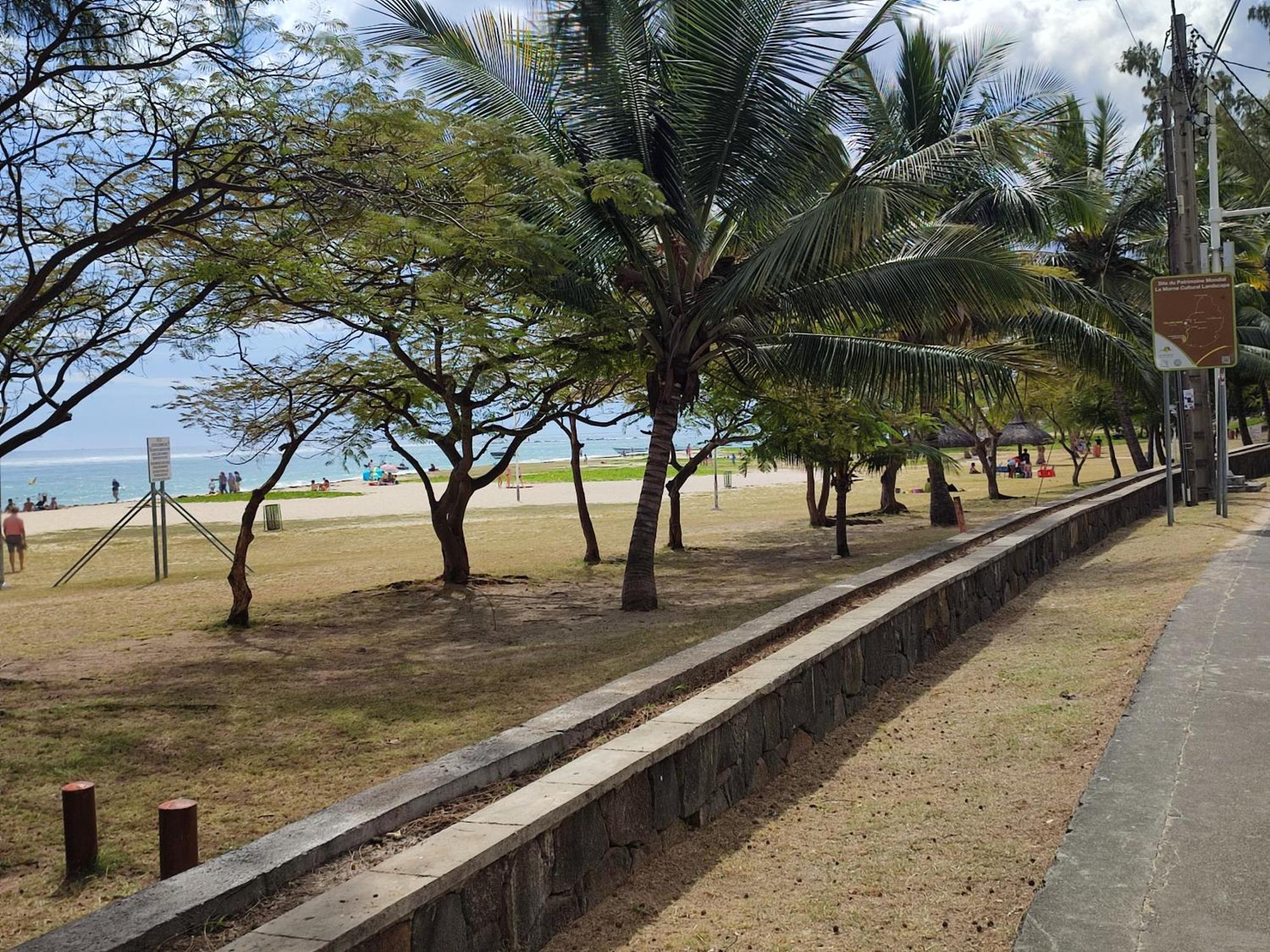 White Sand Cabana Flic en Flac ภายนอก รูปภาพ